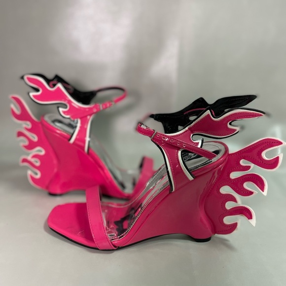 Pink Flame Wedges - Picture 1 of 5